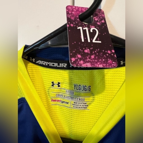 112. Under Armour Youth Large āHere To Winā Fitted Athletic Jersey Tee - Picture 3 of 5